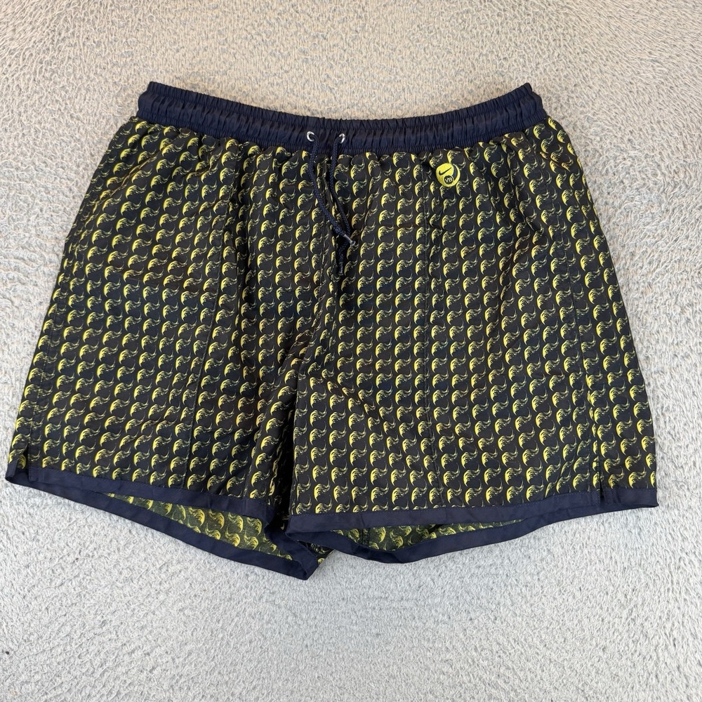 Vtg Nike Volleyball Shorts Y2K Size Large 12-14 Youth/ Women's Rare Aop‎